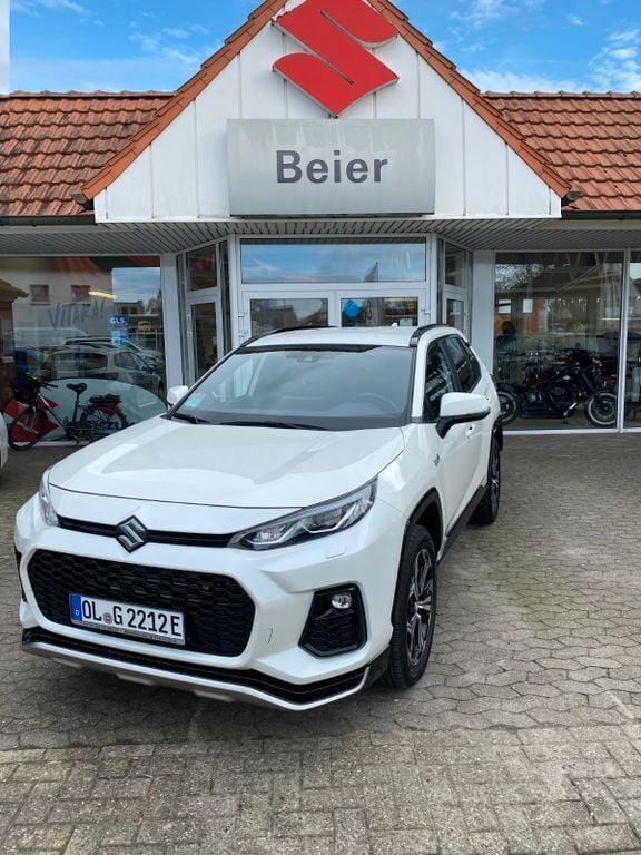 Gebraucht Suzuki Across Comfort+ 306 PS (225 kW) 2022 White pearl crystal shine metall (metallic) SUV