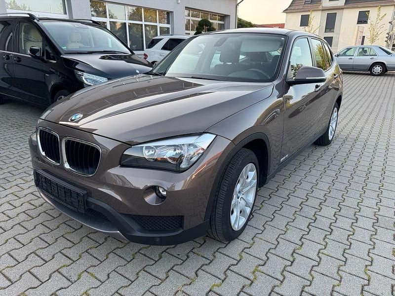 Braun Gebraucht 2013 BMW X1 SUV | 10.900 € (Guter Preis) - Bild 1/4