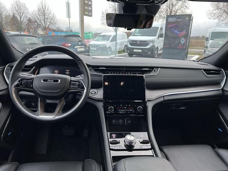 Gebraucht Jeep Grand Cherokee Overland 381 PS (280 kW) 2023 Baltic grey metallic clear coa SUV