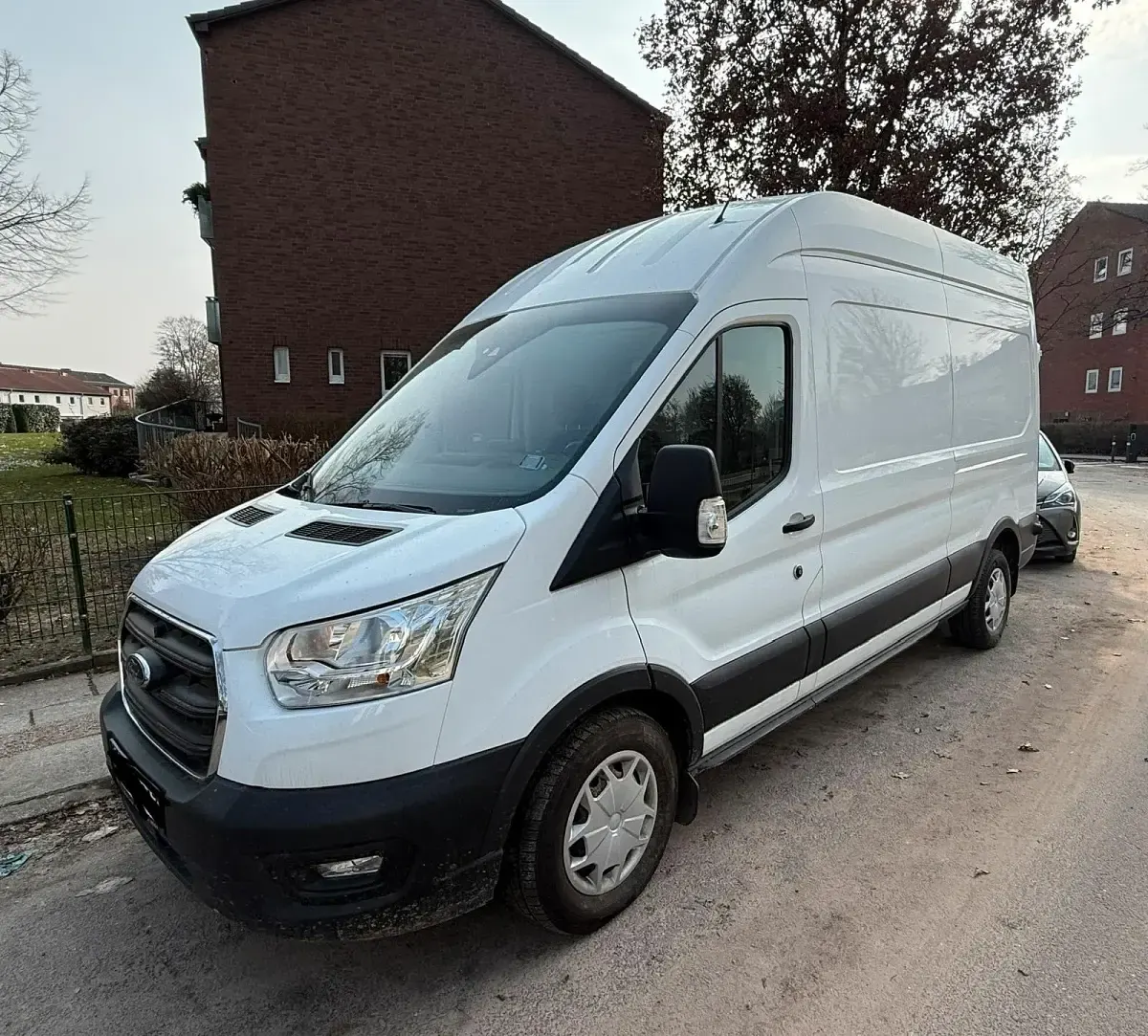 Gebraucht Ford Transit 152 PS (111 kW) 2020 Weiß Van / Kleinbus