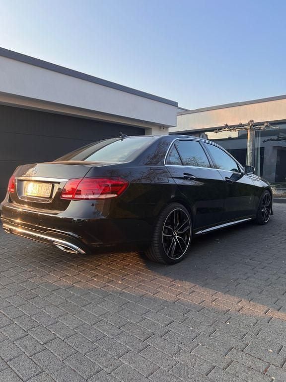 Gebraucht Mercedes E500 AMG 408 PS (300 kW) 2014 Schwarz Limousine