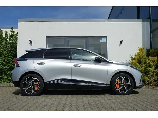 Gebraucht MG MG4 EV 319 kW (435 PS) 2024 Kleinwagen