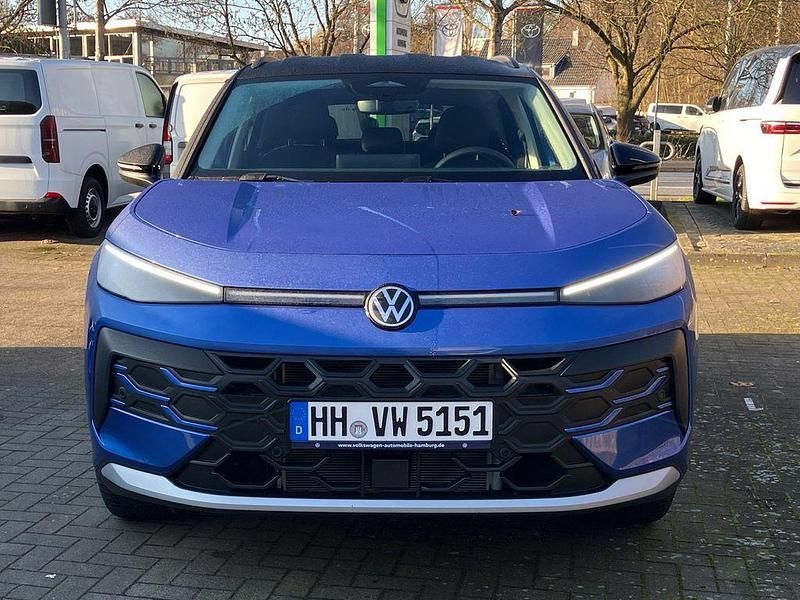 Gebraucht VW T-Roc Life 150 PS (110 kW) 2025 Celestial blue metallic SUV