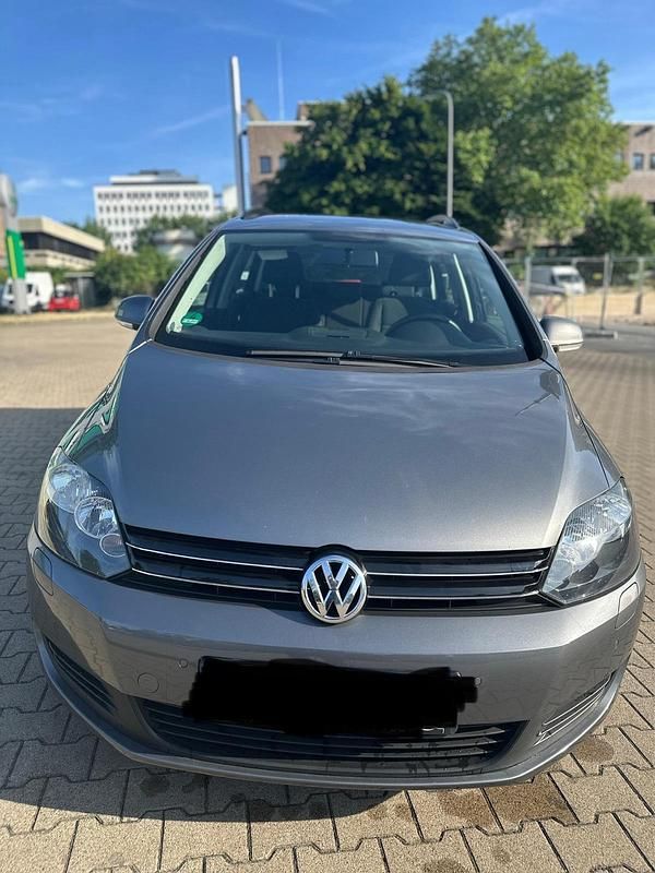 Grau Gebraucht 2009 VW Golf Plus Cross Comfortline Van / Kleinbus | 8.500 € (Etwas zu teuer) - Bild 1/4