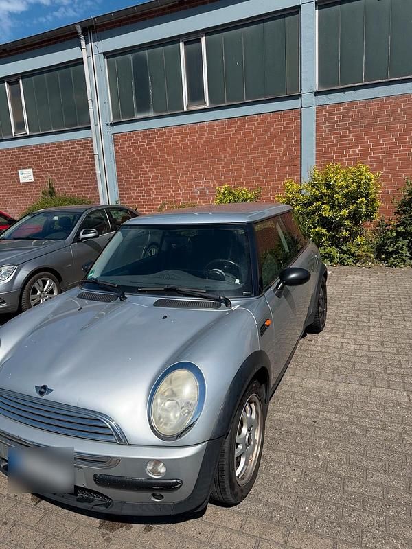 Usata Mini Cooper 90 CV (66 kW) 2004 Argento Utilitaria