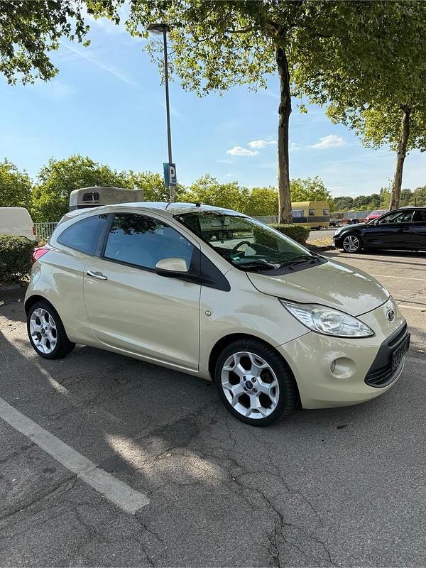 Beige Gebraucht 2009 Ford Ka Kleinwagen | 1.999 € (Fairer Preis) - Bild 1/4