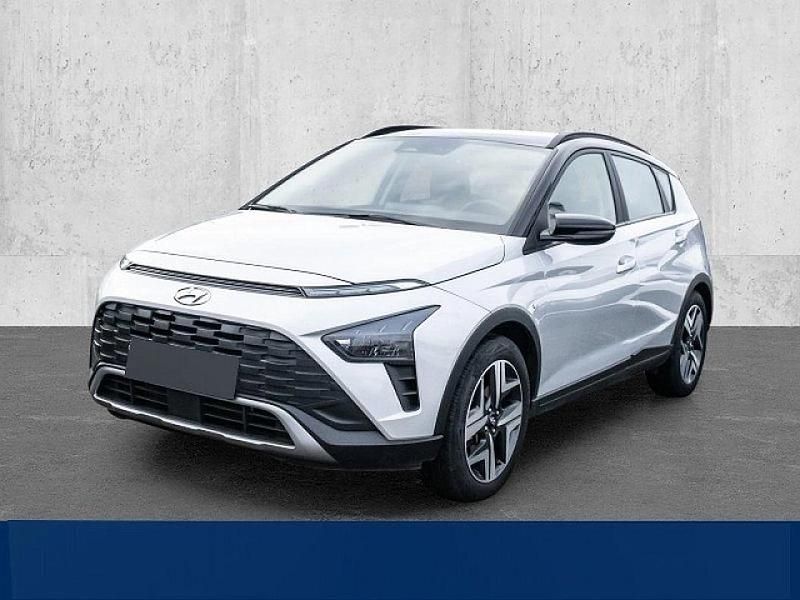 Silber Gebraucht 2022 Hyundai Bayon Intro Edition SUV | 21.730 € (Etwas zu teuer) - Bild 1/4