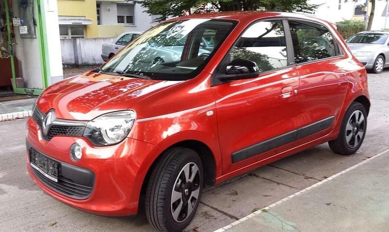 Rot Gebraucht 2017 Renault Twingo LIMITED Kleinwagen | 6.450 € (Guter Preis) - Bild 1/4