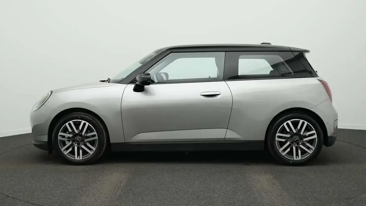 Gebraucht Mini Cooper Classic 135 kW (184 PS) 2025 Grau Kleinwagen