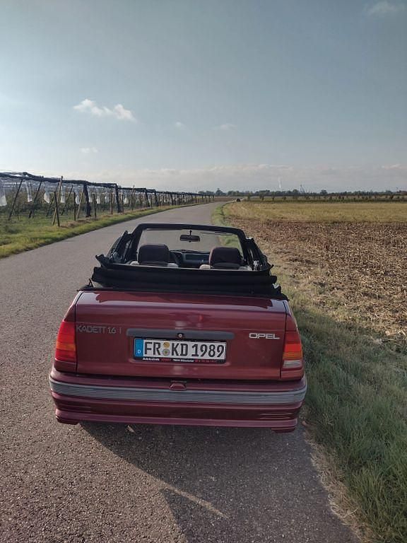 Rot Gebraucht 1989 Opel Kadett Edition Cabrio | 3.800 € - Bild 1/4