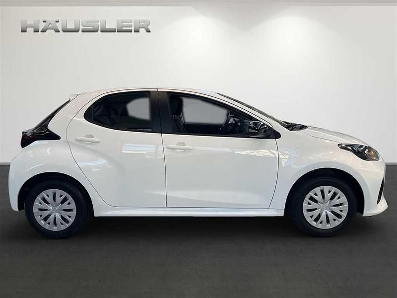 Neu Mazda 2 Center-Line 116 PS (85 kW) 2025 Lunar white Kleinwagen