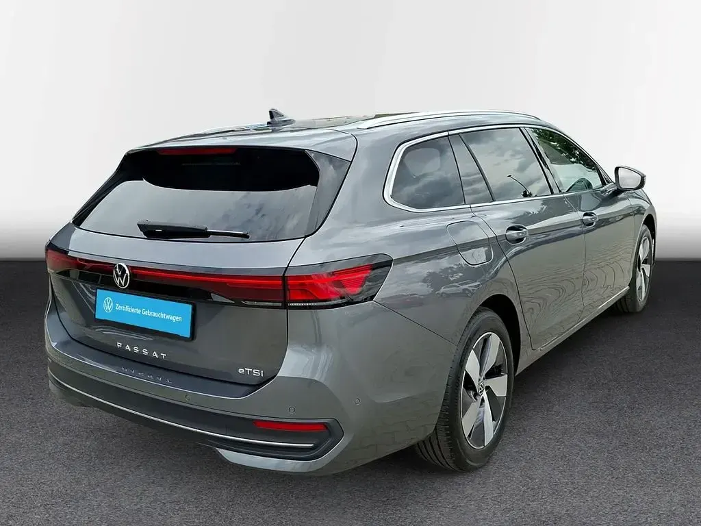 Gebraucht VW Passat Business 150 PS (110 kW) 2025 Grau Kombi