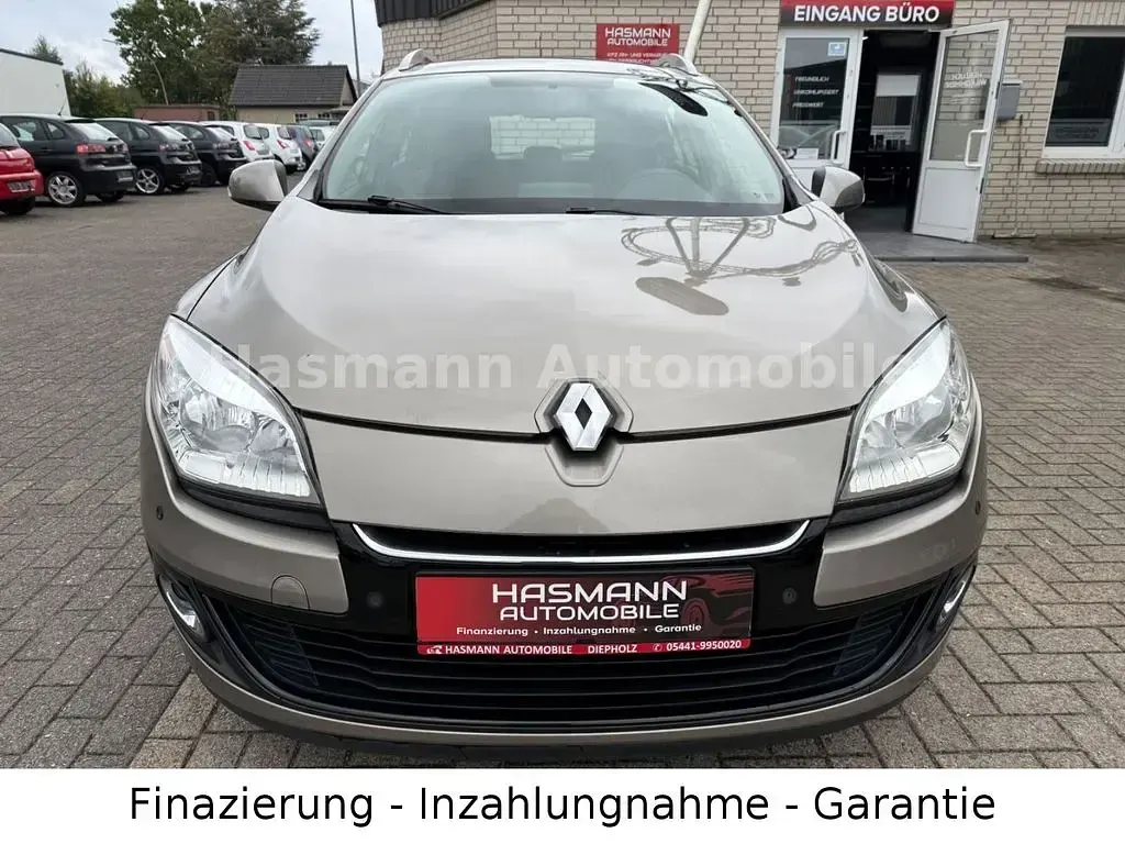 Gebraucht Renault Mégane Expression 110 PS (80 kW) 2012 Beige Limousine