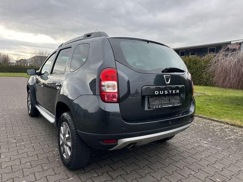 Gebraucht Dacia Duster 125 PS (91 kW) 2015 Grau SUV