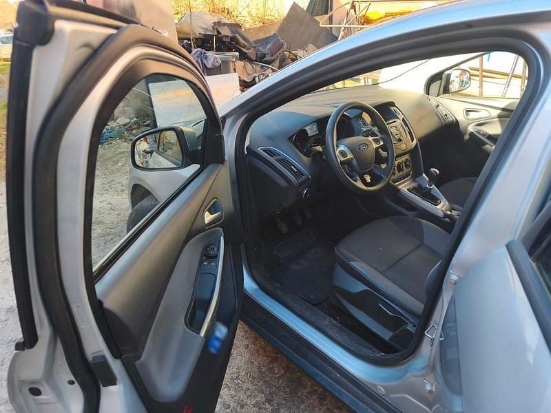 Second-hand Ford Focus 105 CP (77 kW) 2014 Argintiu Break