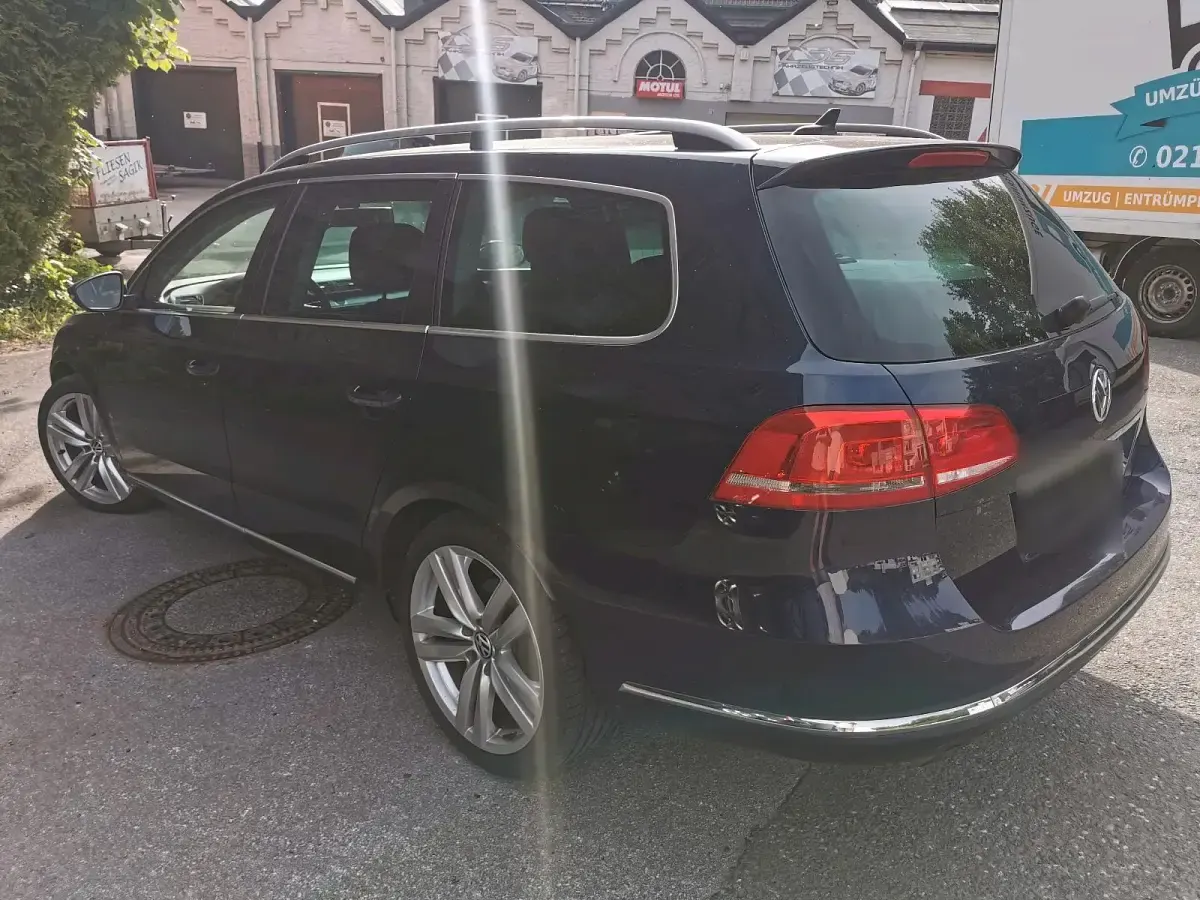 Gebraucht VW Passat Highline 170 PS (125 kW) 2011 Blau Kombi