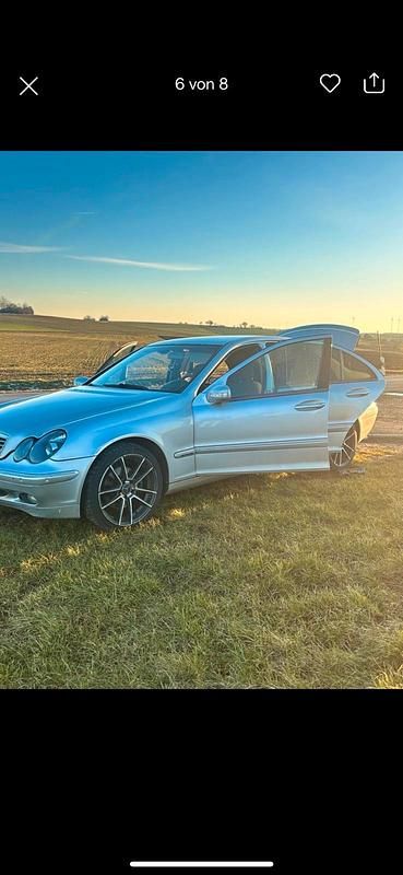 Grau Gebraucht 2003 Mercedes C240 Limousine | 3.299 € (Fairer Preis) - Bild 1/4