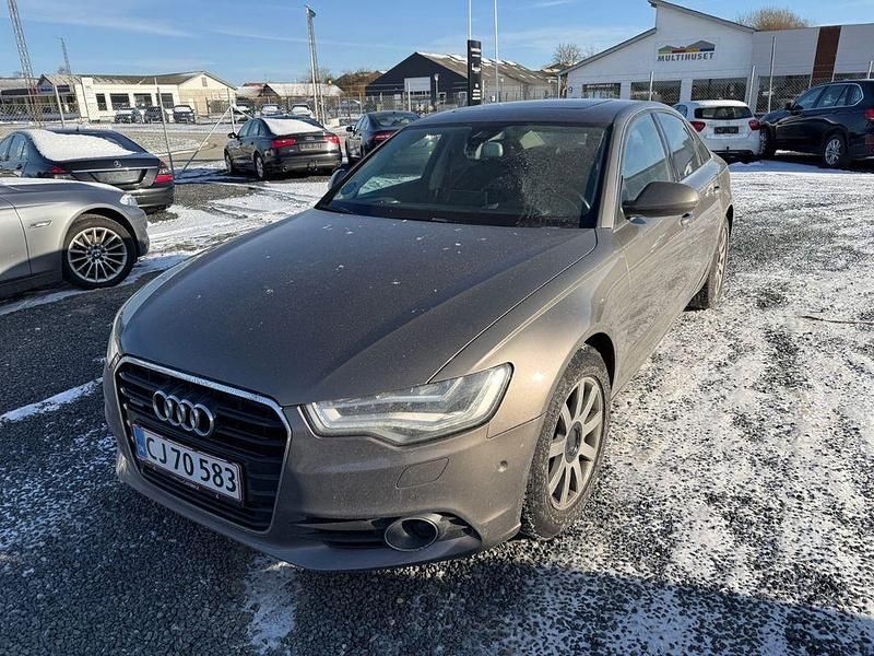Grau Gebraucht 2012 Audi A6 Limousine | 10.900 € (Guter Preis) - Bild 1/4