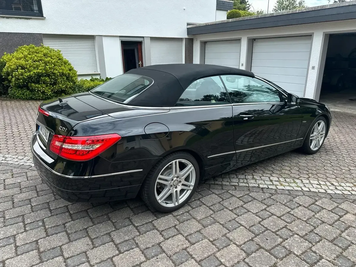 Gebraucht Mercedes 250 204 PS (150 kW) 2012 Schwarz Cabrio