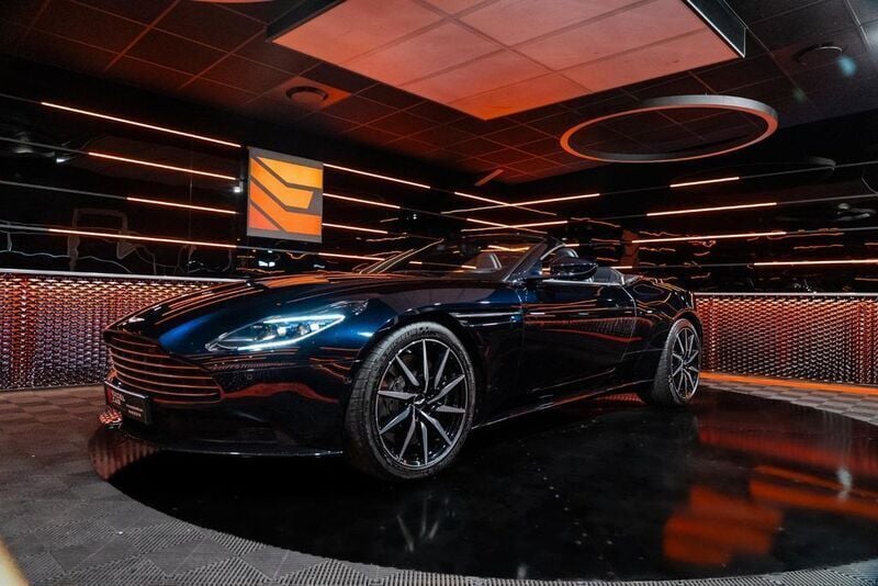 Schwarz Gebraucht 2019 Aston Martin DB11 Cabrio | 132.900 € (Fairer Preis) - Bild 1/4