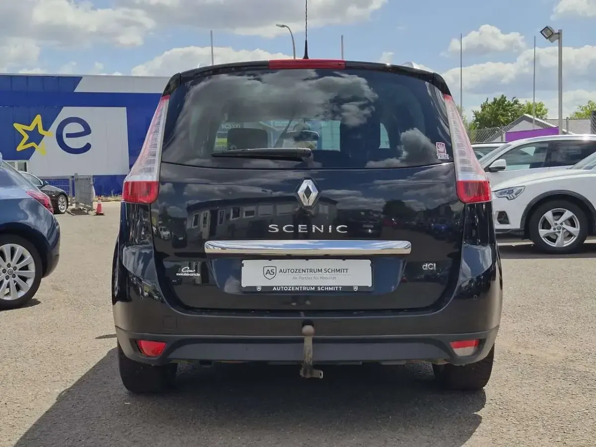 Gebraucht Renault Scénic III Authentique 110 PS (80 kW) 2015 Sternenschwarz Van / Kleinbus