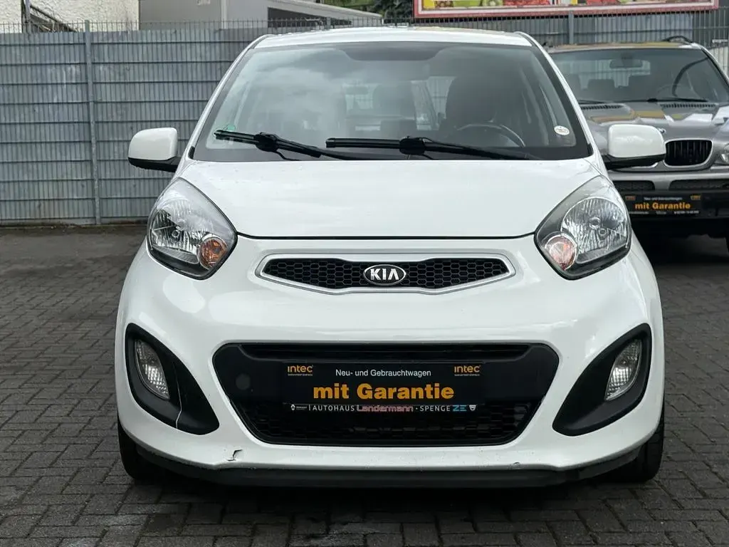 Gebraucht Kia Picanto Edition 7 69 PS (50 kW) 2013 Weiß Kleinwagen