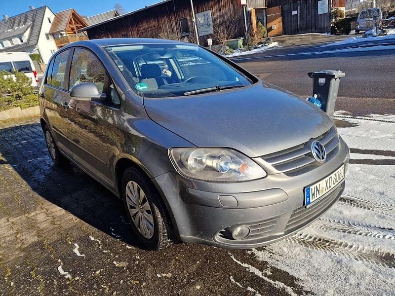 Gebraucht 2005 VW Golf Trendline Limousine | 2.200 € (Superpreis) - Bild 1/4