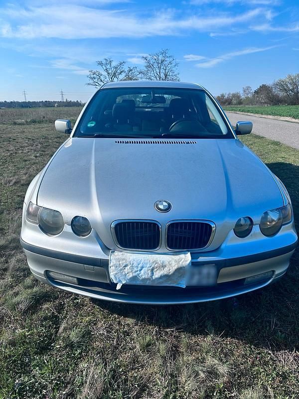 Gebraucht BMW 316 115 PS (84 kW) 2002 Silber Coupé