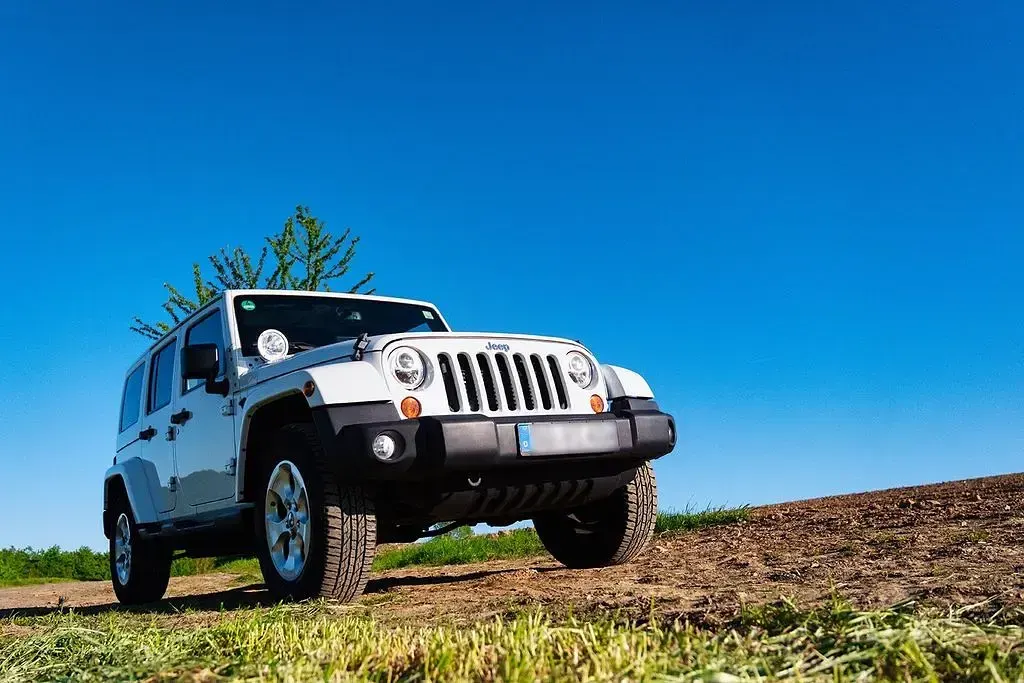 Gebraucht Jeep Wrangler Sahara 200 PS (147 kW) 2013 Weiß SUV