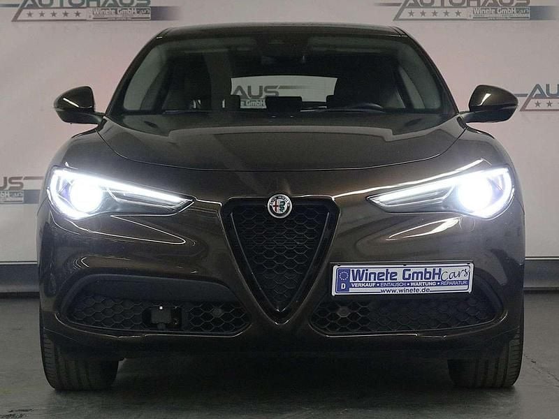 Gebraucht Alfa Romeo Stelvio Super 150 PS (110 kW) 2019 Braun SUV