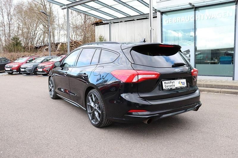 Gebraucht Ford Focus ST 280 PS (205 kW) 2021 Schwarz Limousine
