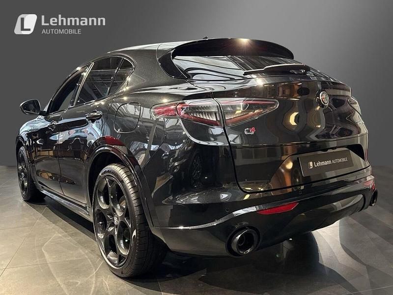 Gebraucht Alfa Romeo Stelvio Veloce 209 PS (153 kW) 2024 Schwarz SUV