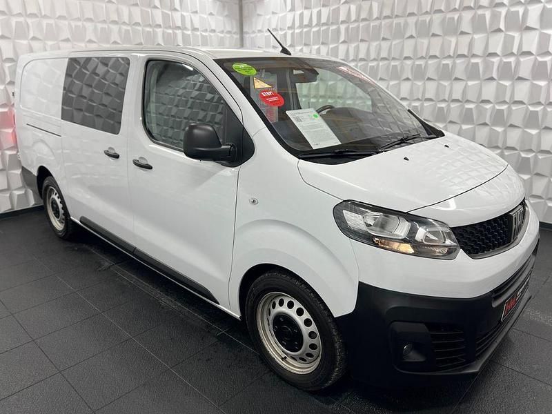 Gebraucht Fiat Scudo 177 PS (130 kW) 2023 Weiß Van