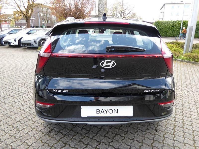 Neu Hyundai Bayon Select 101 PS (74 kW) 2025 Schwarz SUV