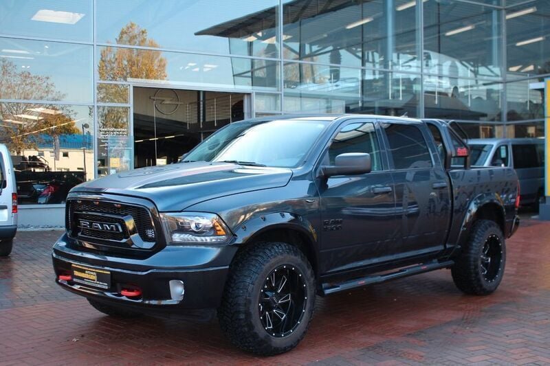 Schwarz Gebraucht 2020 Dodge Ram Abholung | 38.900 € (Fairer Preis) - Bild 1/4