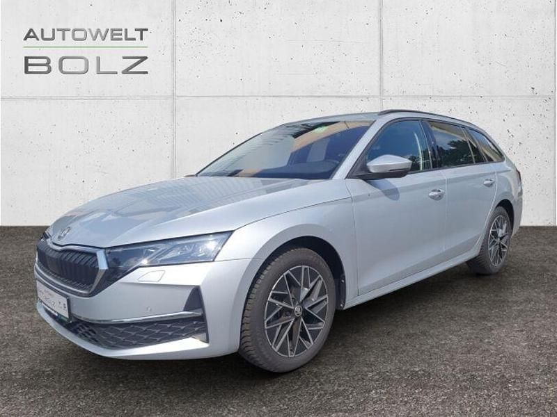 Silber Gebraucht 2024 Skoda Octavia Selection Kombi | 30.990 € (Superpreis) - Bild 1/4