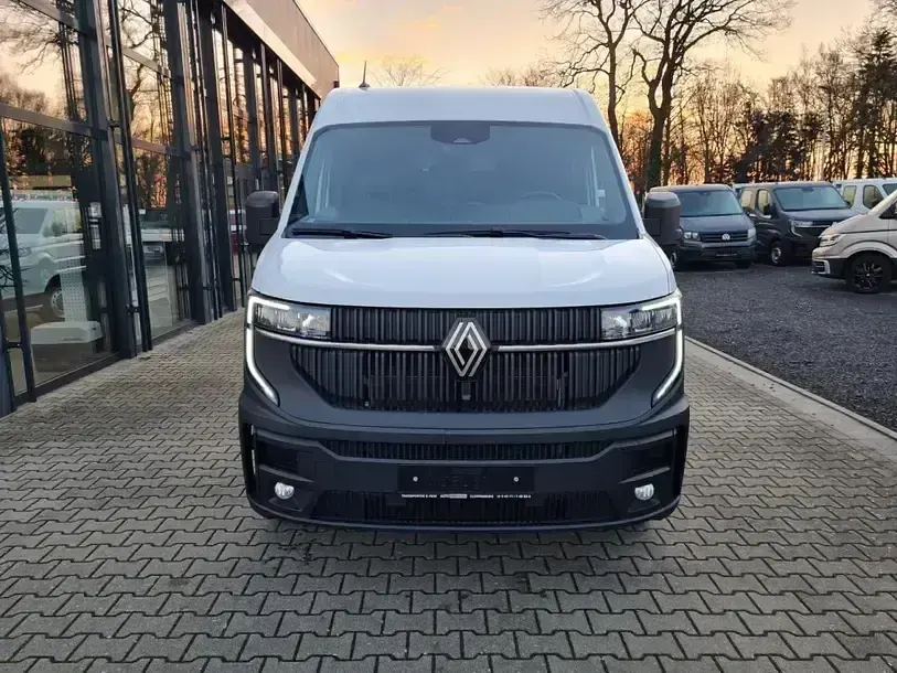 Gebraucht Renault Master Komfort 150 PS (110 kW) 2024 Mineral weiss Van