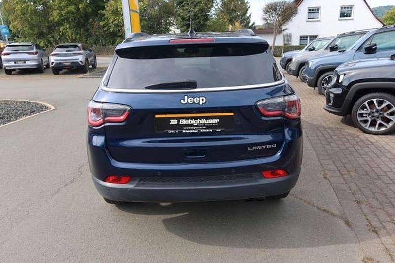 Gebraucht Jeep Compass Limited 140 PS (102 kW) 2019 Jazz blue pearl coat SUV