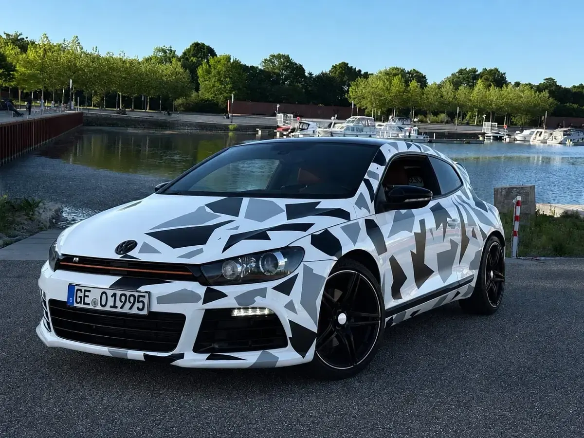 Gebraucht VW Scirocco 265 PS (194 kW) 2010 Weiß Coupé
