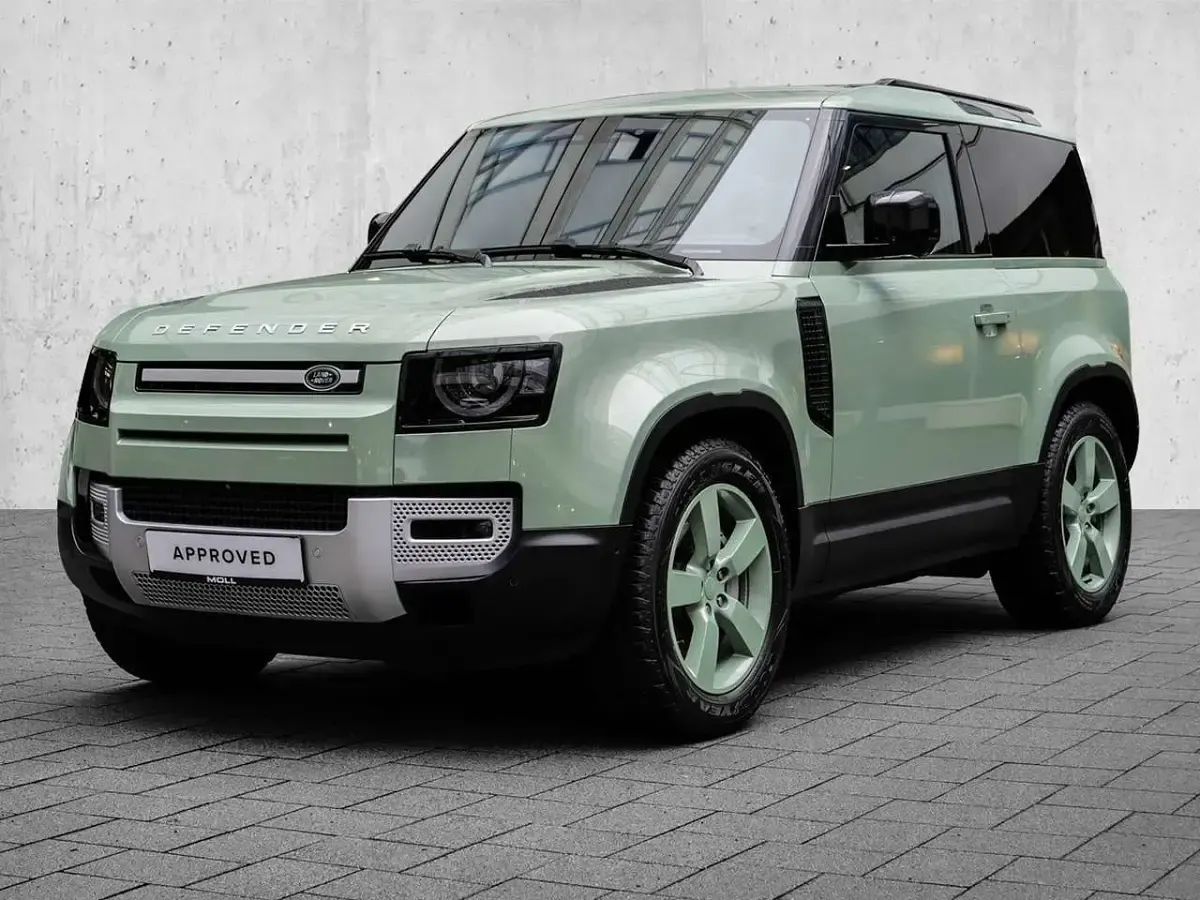 Gebraucht Land Rover Defender 75th Limited Edition 300 PS (220 kW) 2023 Grasmere green SUV