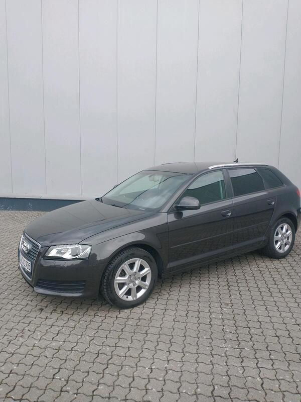 Braun Gebraucht 2009 Audi A3 Sportback Kombi | 7.500 € (Teuer) - Bild 1/4