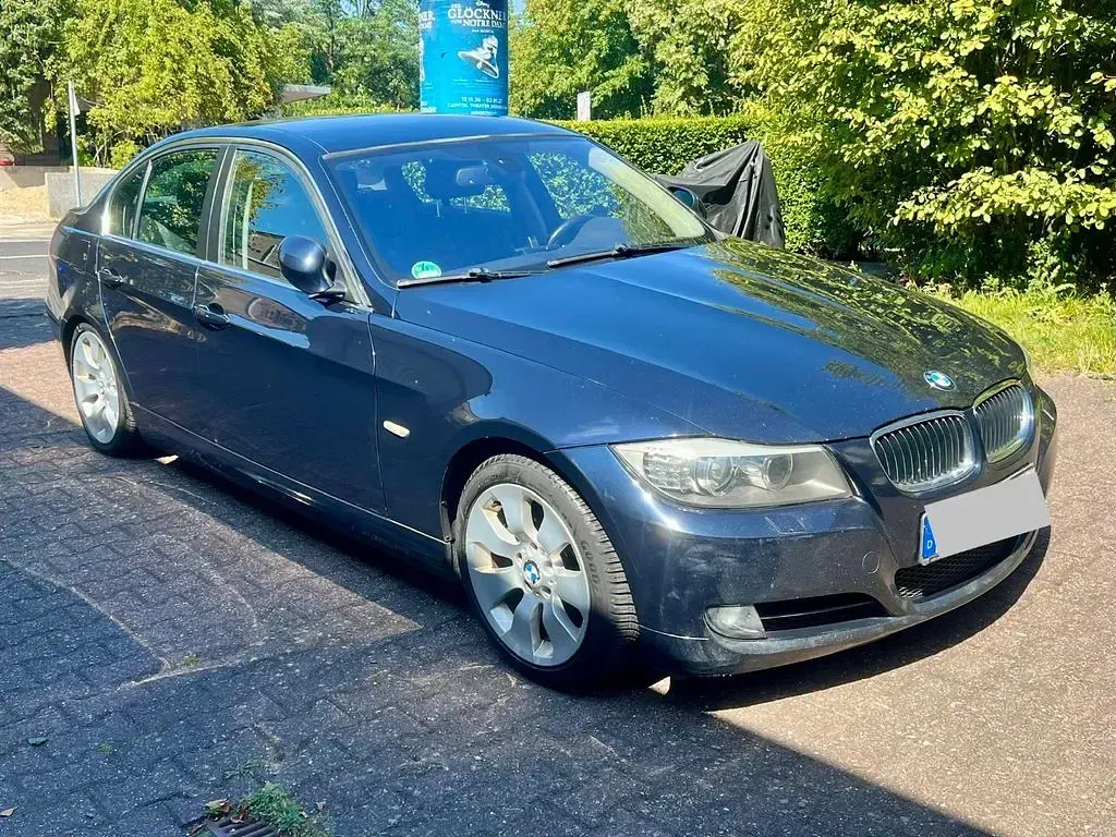 Gebraucht BMW 330 Comfort Edition 245 PS (180 kW) 2009 Blau Limousine