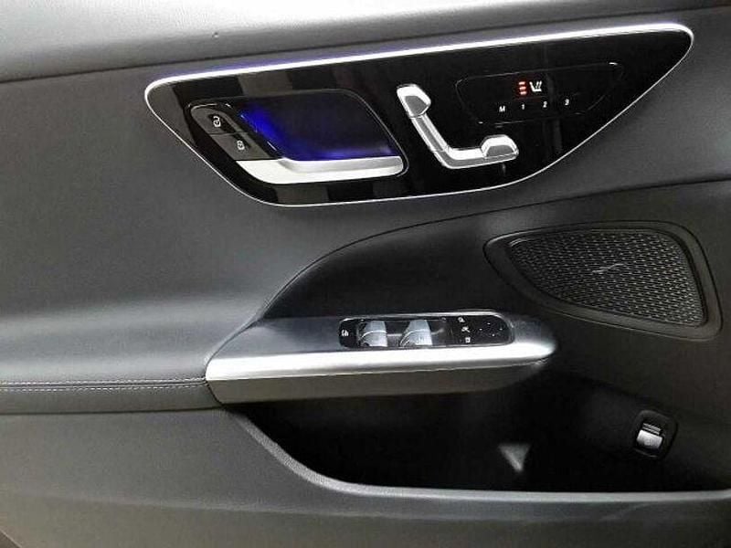 Gebraucht Mercedes C220 Advanced Plus 197 PS (144 kW) 2023 Schwarz Limousine