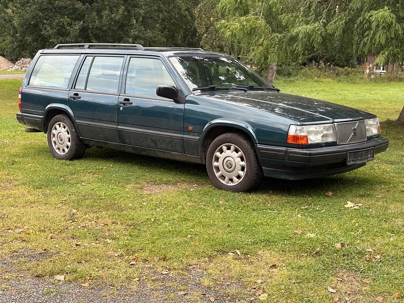 Grün Gebraucht 1998 Volvo 940 Kombi | 3.650 € - Bild 1/4