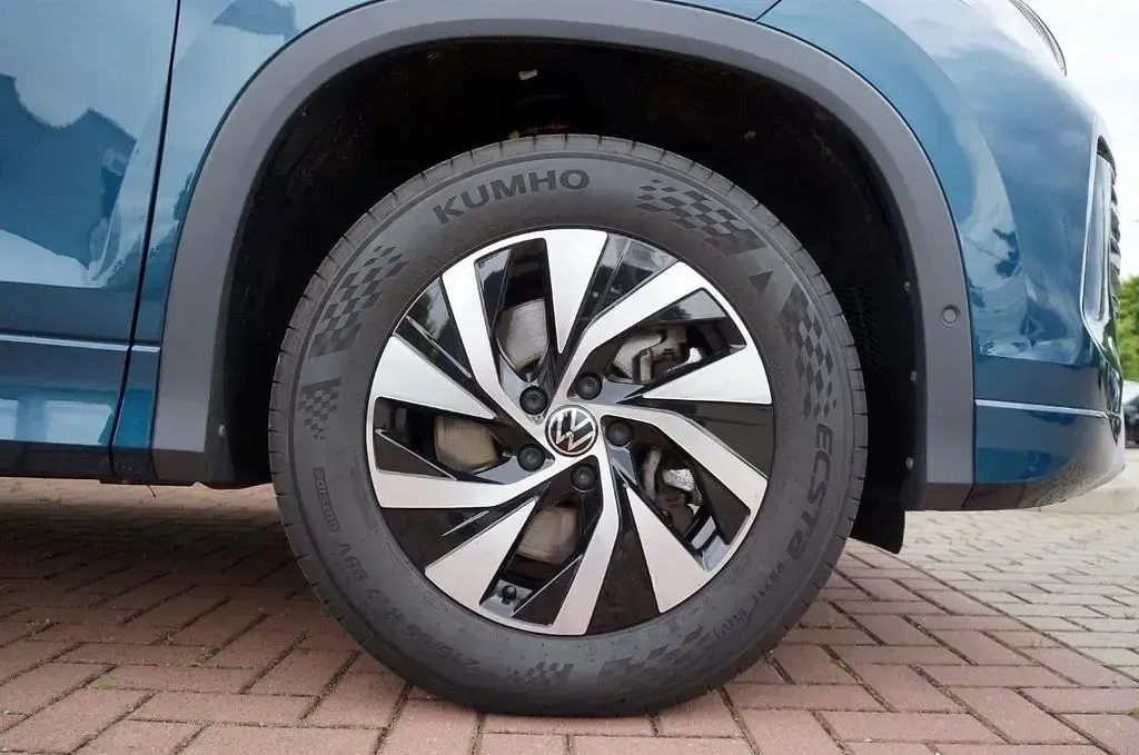 Gebraucht VW Tayron Life 150 PS (110 kW) 2025 Blau SUV