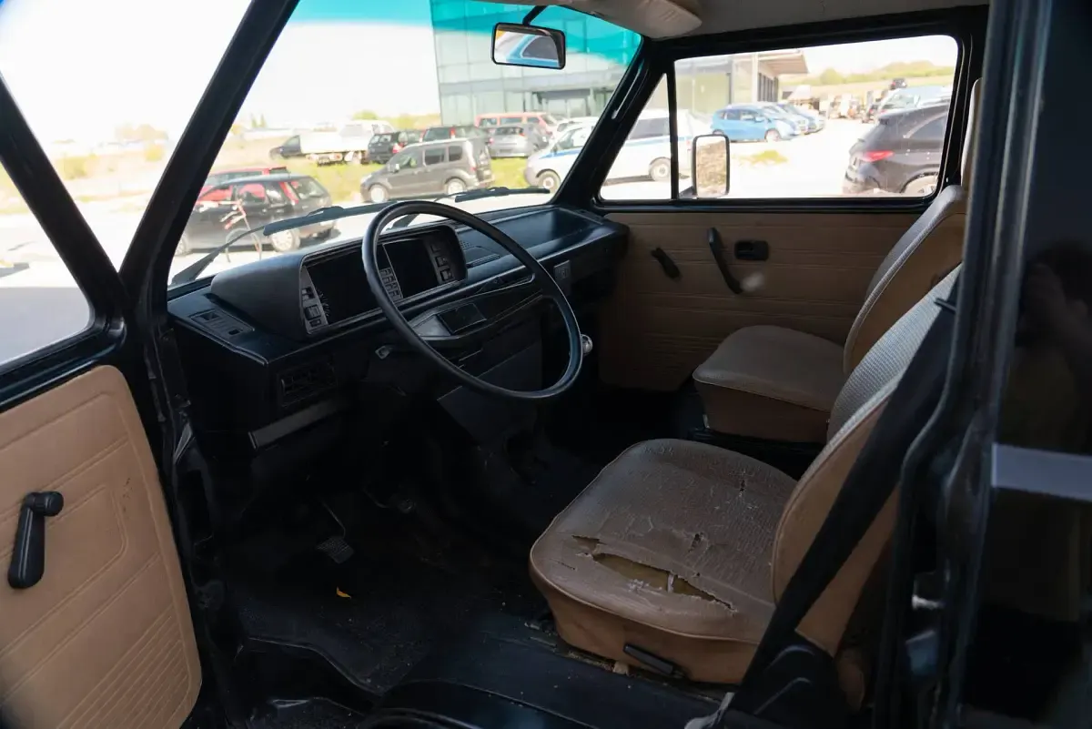 Gebraucht VW T3 50 PS (36 kW) 1985 Schwarz Van