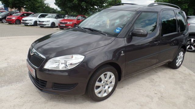 Braun metallic Gebraucht 2011 Skoda Roomster Style Van / Kleinbus | 11.790 € (Teuer) - Bild 1/4