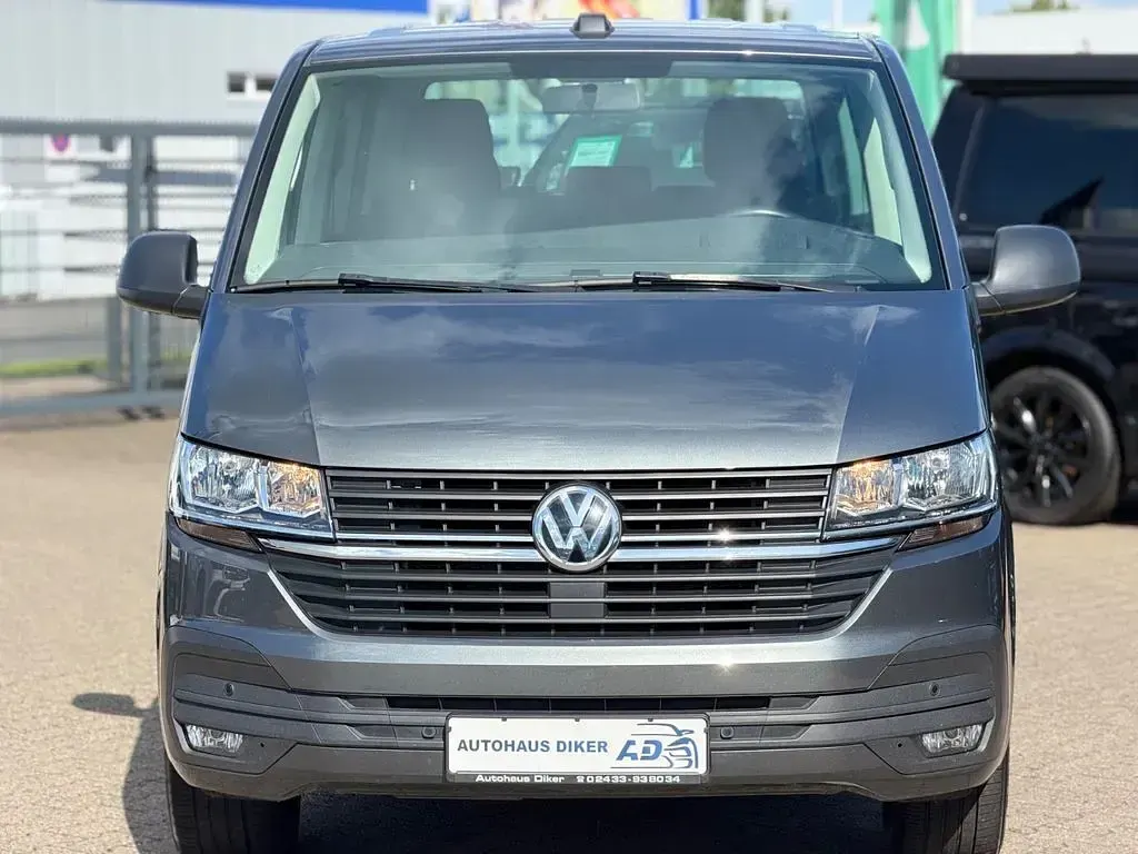 Gebraucht VW Multivan Family 150 PS (110 kW) 2020 Indiumgrau Van / Kleinbus