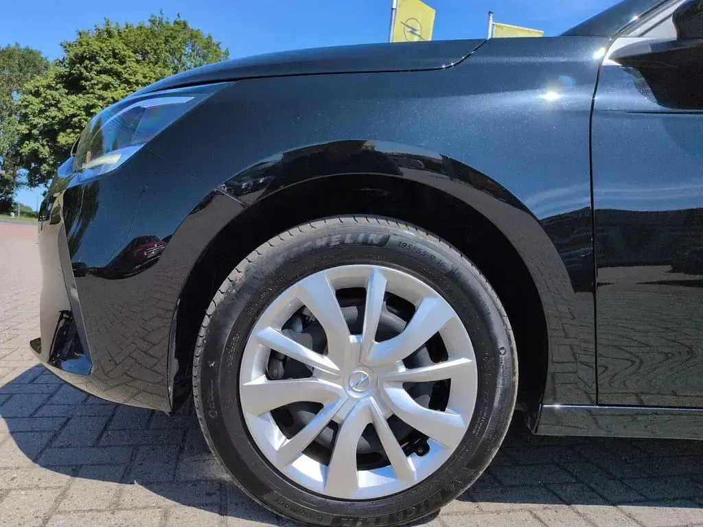Gebraucht Opel Corsa-e Edition 100 kW (136 PS) 2022 Schwarz Kleinwagen