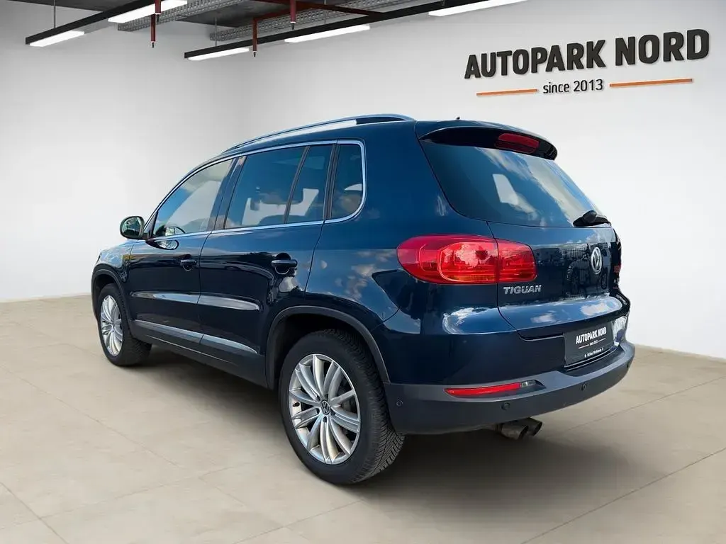 Gebraucht VW Tiguan Life 122 PS (89 kW) 2014 Blau SUV